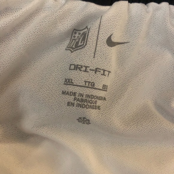 Atlanta Falcons Woman’s Nike Shorts Size XXL Standard fit Running Gym - Picture 5 of 5